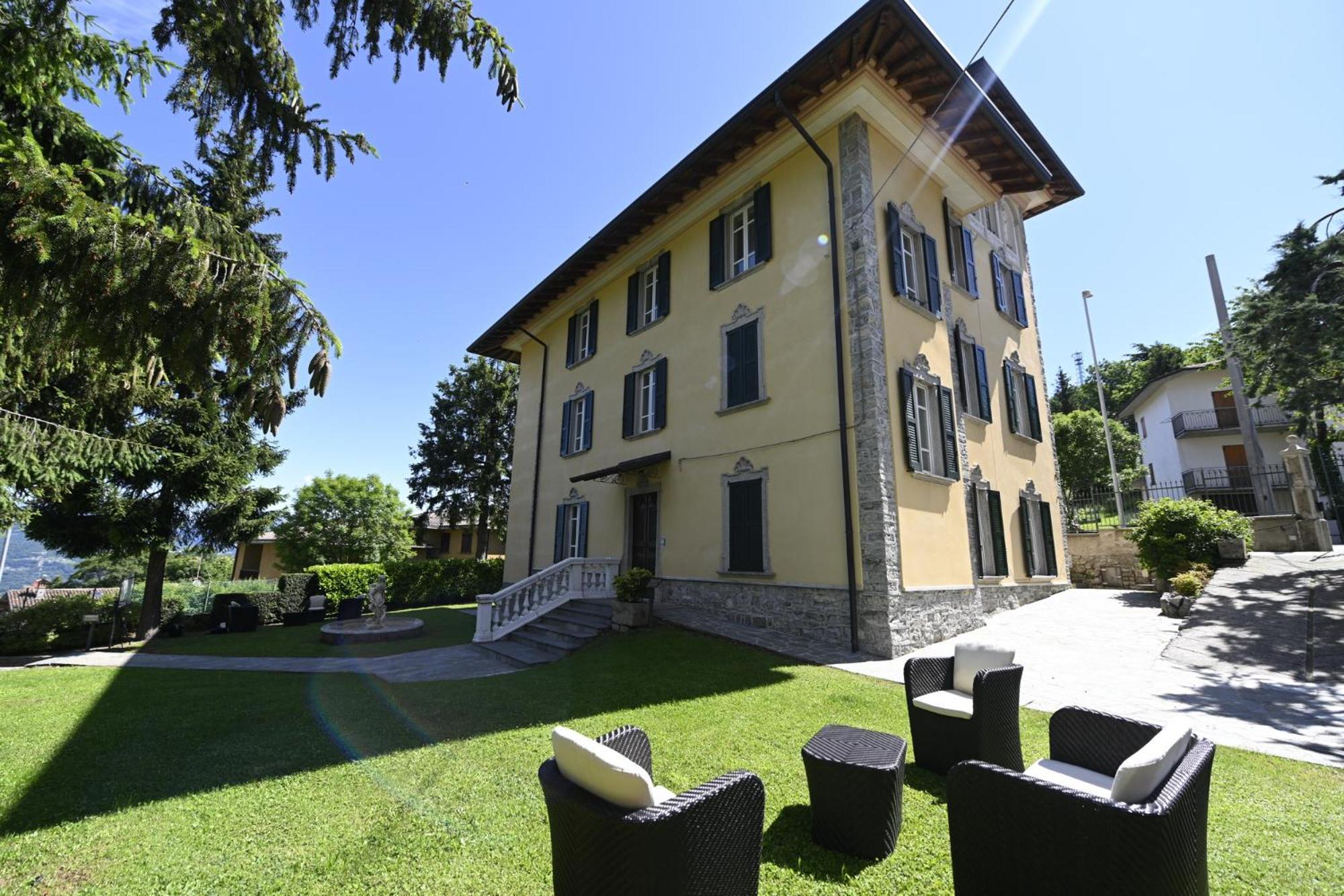 Residenza Villa Maria Roncola Exterior foto
